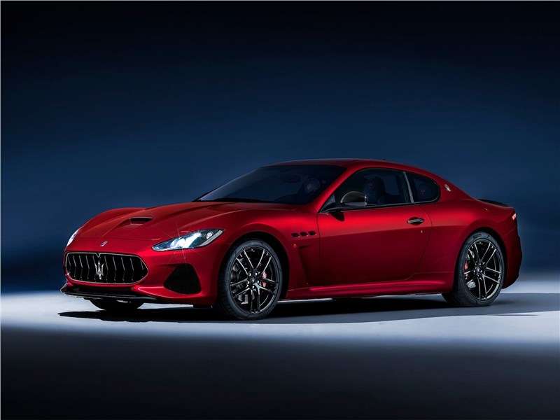 Фото Maserati Gran Turismo - Maserati GranTurismo 2018 вид сбоку