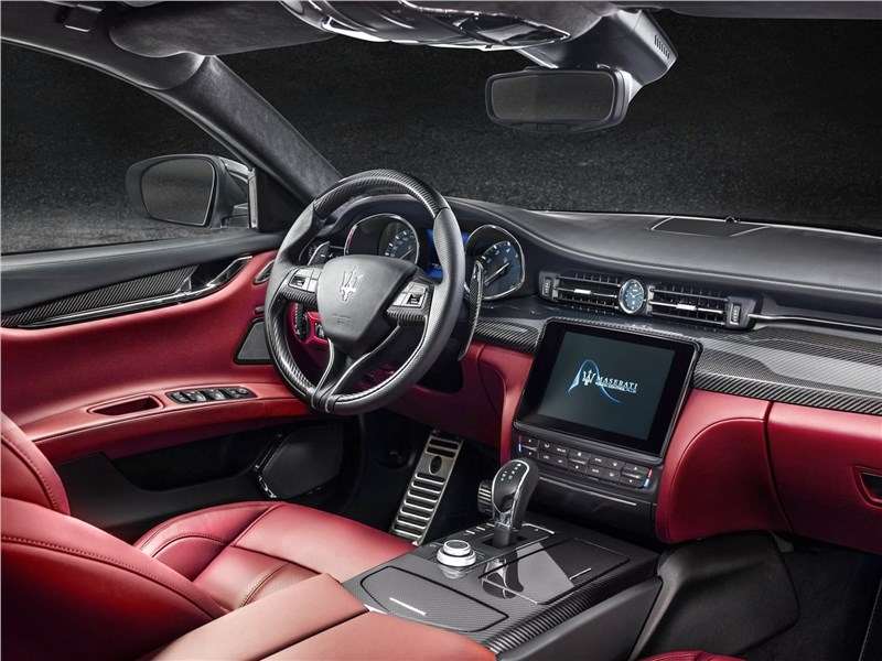 Фото Maserati Quattroporte - Maserati Quattroporte 2019 салон