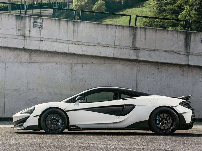 Фото McLaren 600LT - McLaren 600LT 2019 вид сбоку
