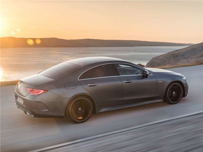 Фото Mercedes-Benz CLS-Class - Mercedes-Benz CLS 2019 вид сбоку сзади