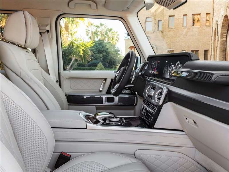 Фото Mercedes-Benz G-Class AMG - Mercedes-Benz G63 AMG 2019 передние кресла