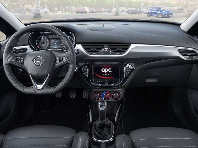 Фото Opel Corsa OPC - Opel Corsa OPC 2015 водительское место