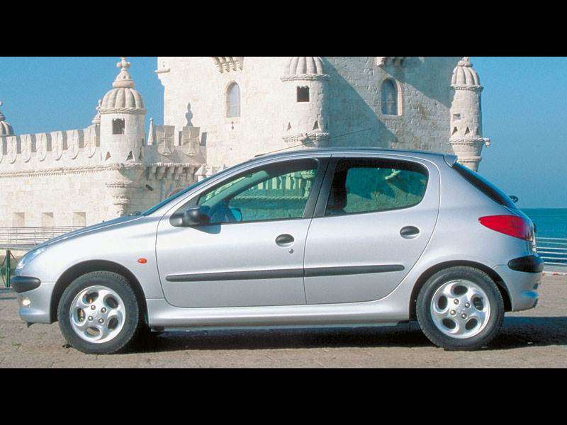 Фото Peugeot 206 - фотография 3