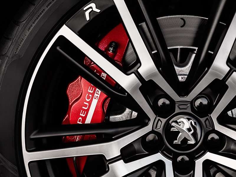 Фото Peugeot RCZ R - фотография 32