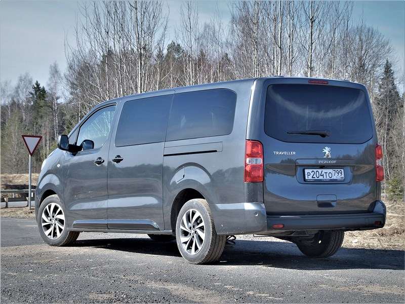 Фото Peugeot Traveller - Peugeot Traveller (2018) вид сзади