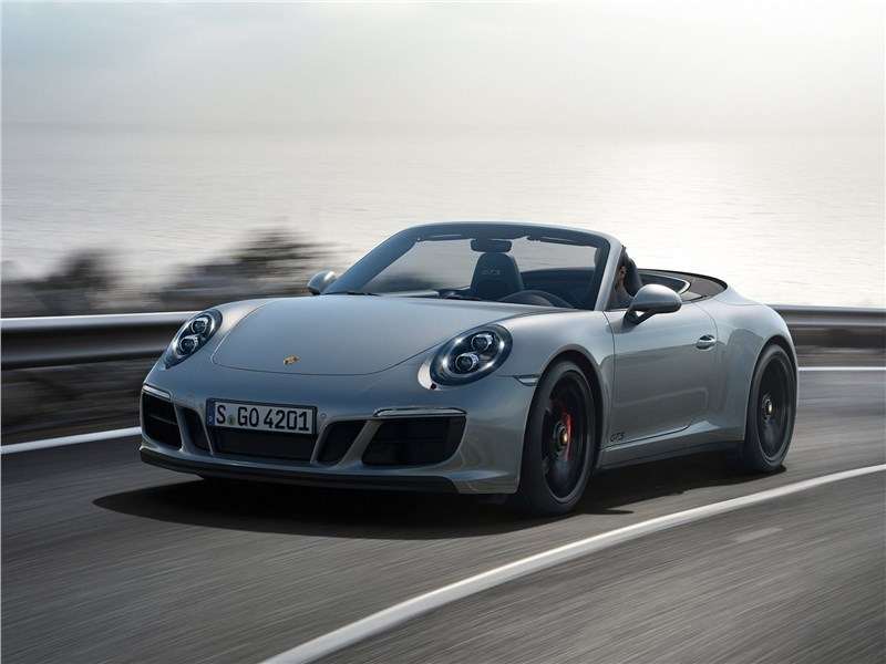 Фото Porsche 911 Carrera GTS - Porsche 911 GTS 2018 вид спереди