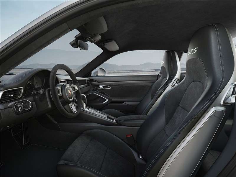 Фото Porsche 911 Carrera GTS - Porsche 911 GTS 2018 передние кресла