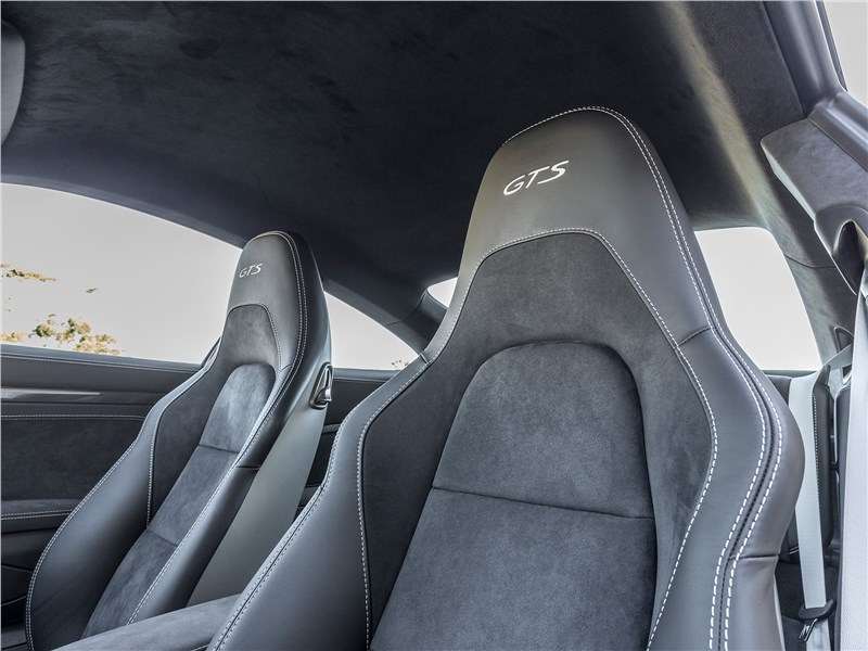 Фото Porsche 911 Carrera GTS - Porsche 911 GTS 2018 кресла