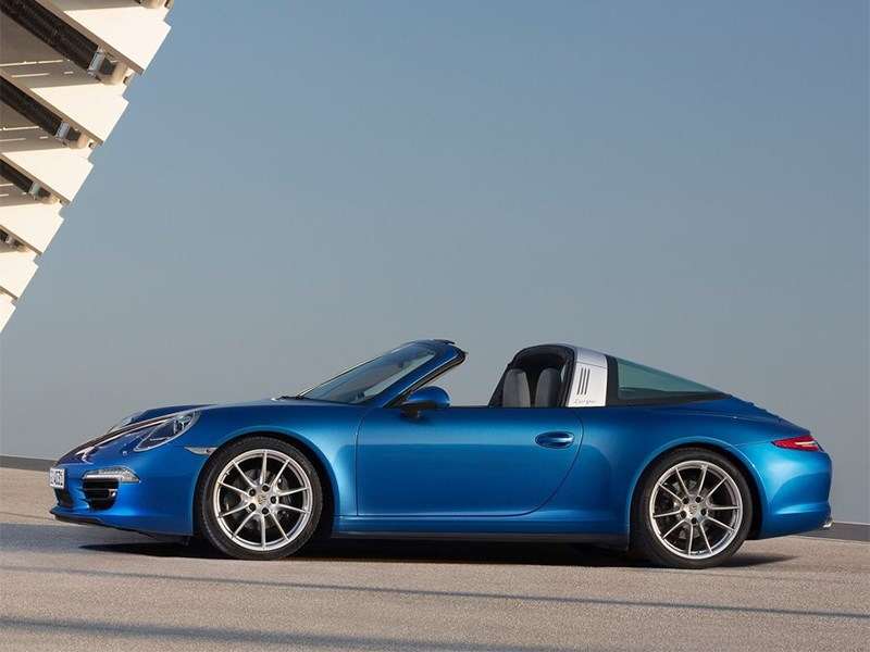 Фото Porsche 911 Targa 4 - Porsche 911 Targa 2014 вид сбоку