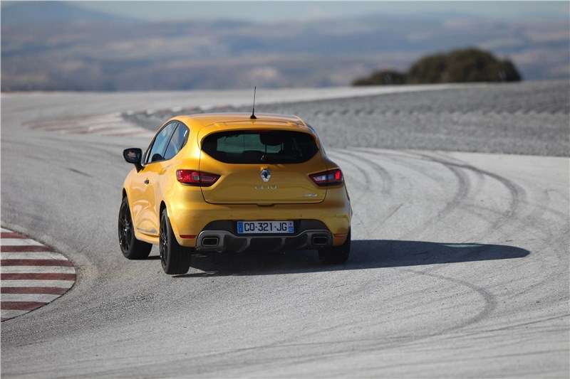 Фото Renault Clio RS - фотография 22