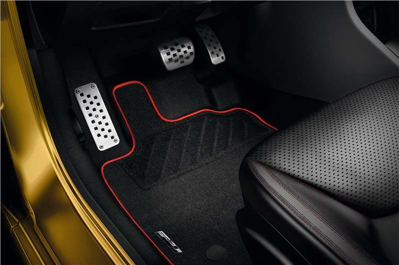 Фото Renault Clio RS - фотография 42