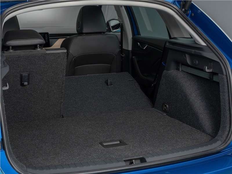 Фото Skoda Scala - Skoda Scala 2019 багажное отделение
