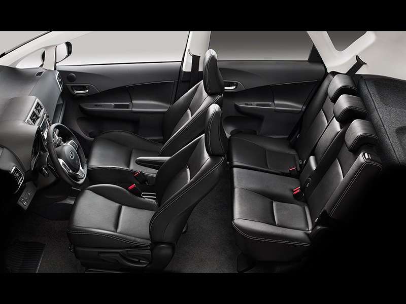 Фото Subaru Trezia - Subaru Trezia 2011 салон