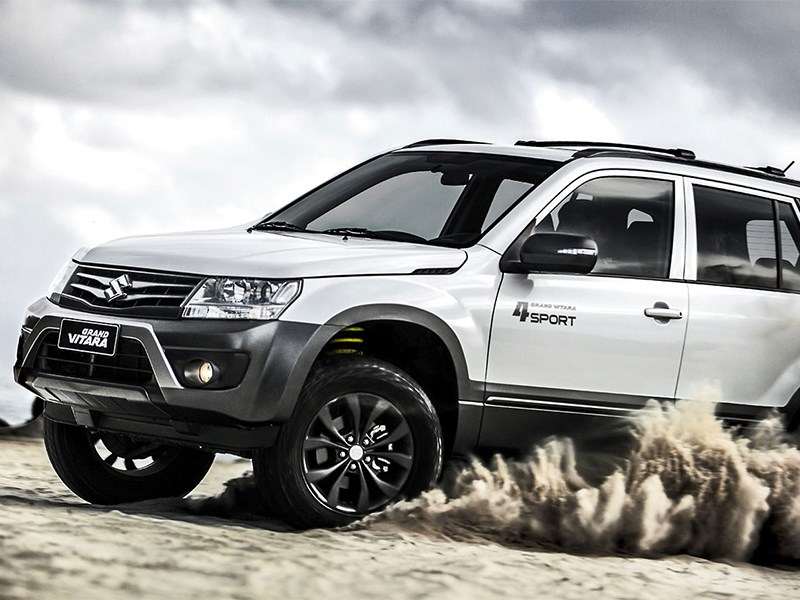 Фото Suzuki Grand Vitara - Suzuki Grand Vitara 4Sport 2015 вид сбоку