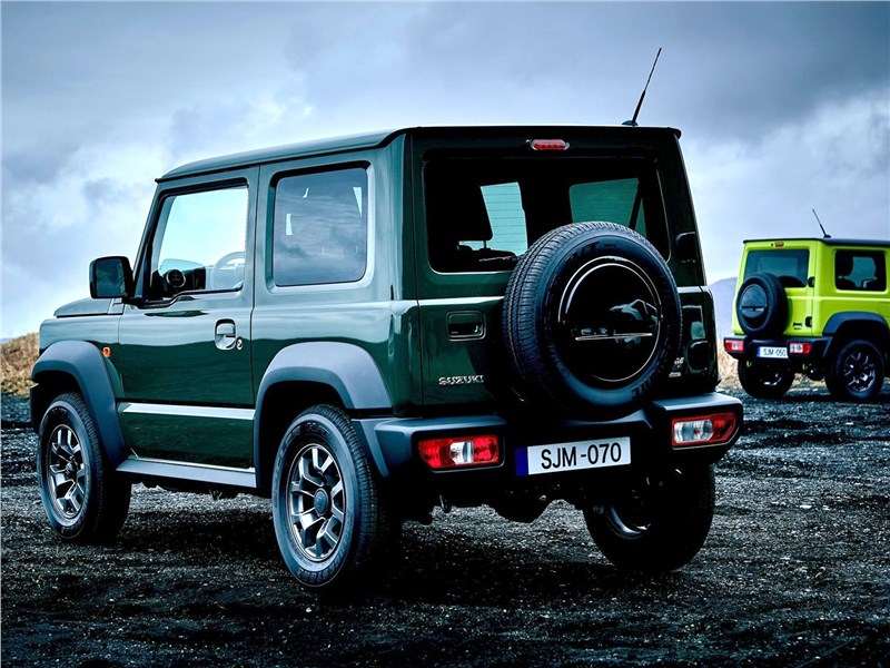 Фото Suzuki Jimny - Suzuki Jimny 2019 вид сзади