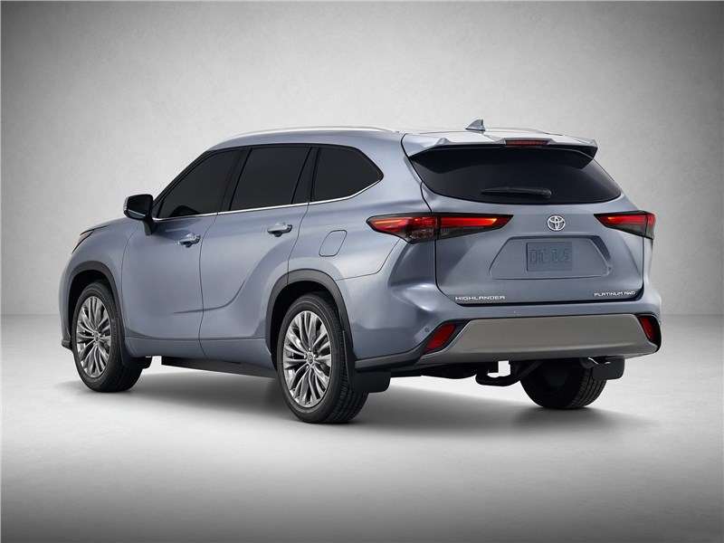 Фото Toyota Highlander - Toyota Highlander 2020 вид сбоку сзади