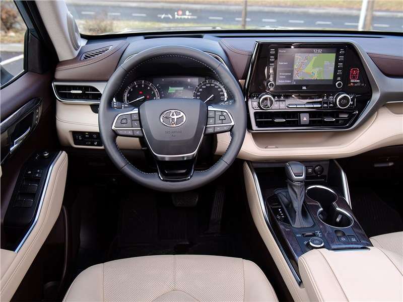Фото Toyota Highlander - Приверженцам классики понравятся аналоговая приборка и физические кнопки
