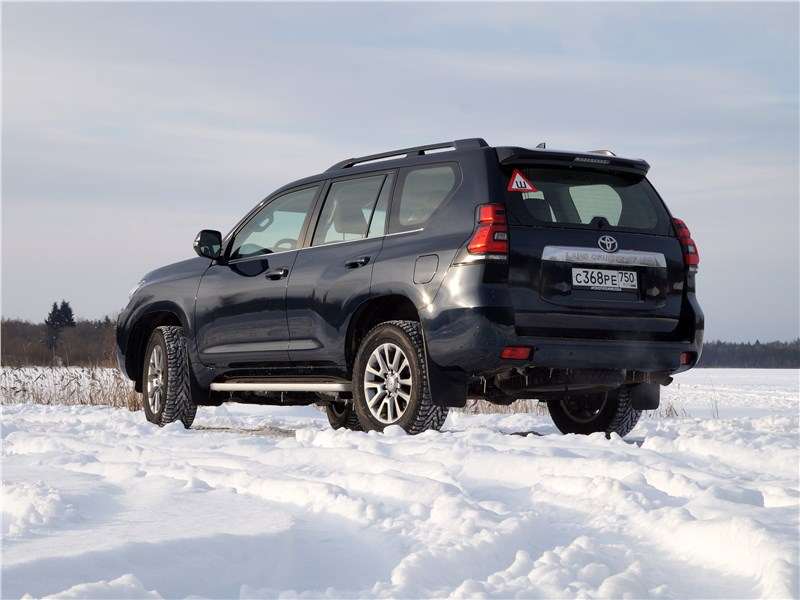 Фото Toyota Land Cruiser Prado - Toyota Land Cruiser Prado 2017 вид сзади