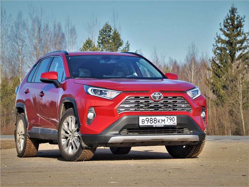 Фото Toyota RAV4 - Toyota RAV4 (2019) вид спереди
