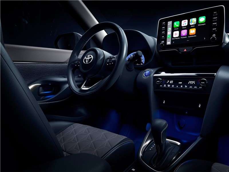 Фото Toyota Yaris Cross - Toyota Yaris Cross (2021) салон