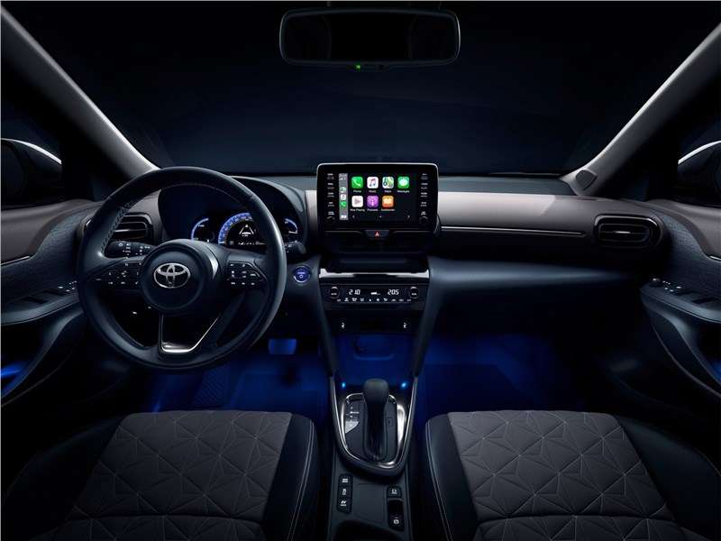 Фото Toyota Yaris Cross - Toyota Yaris Cross (2021) салон