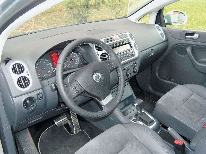 Фото Volkswagen Cross Golf - фотография 3