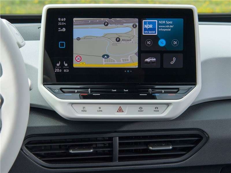 Фото Volkswagen ID.3 - Volkswagen ID.3 (2020) монитор