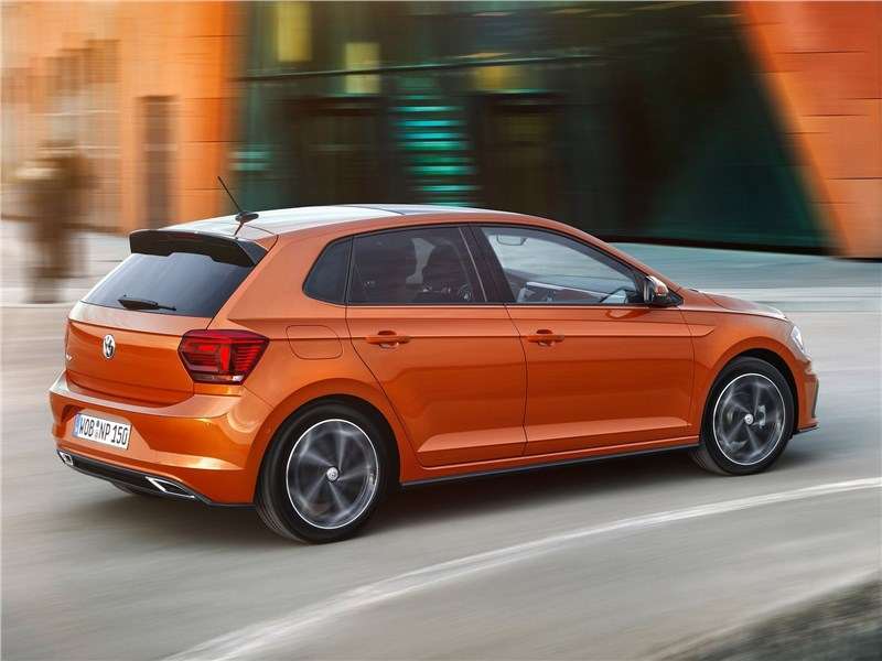 Фото Volkswagen Polo - Volkswagen Polo 2018 вид сзади
