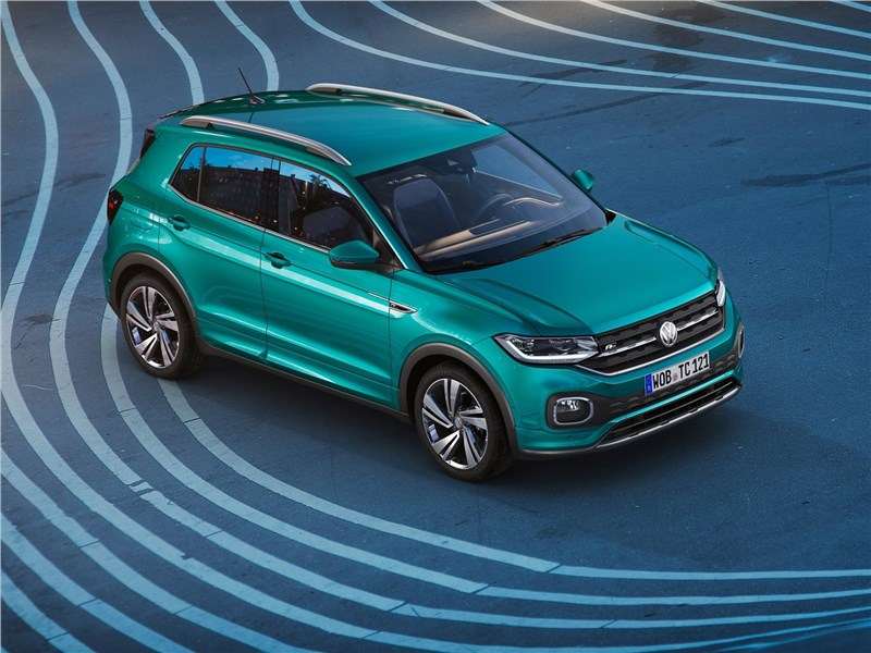 Фото Volkswagen T-Cross - Volkswagen T-Cross 2019 вид спереди сверху