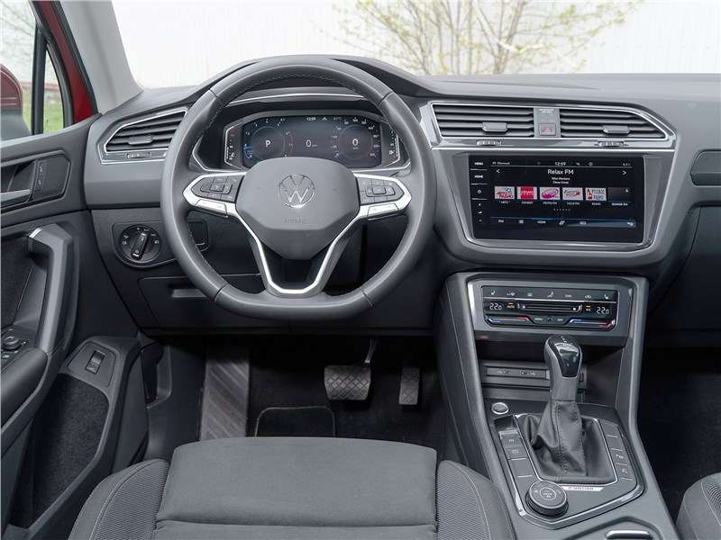 Фото Volkswagen Tiguan - Volkswagen Tiguan (2021) салон