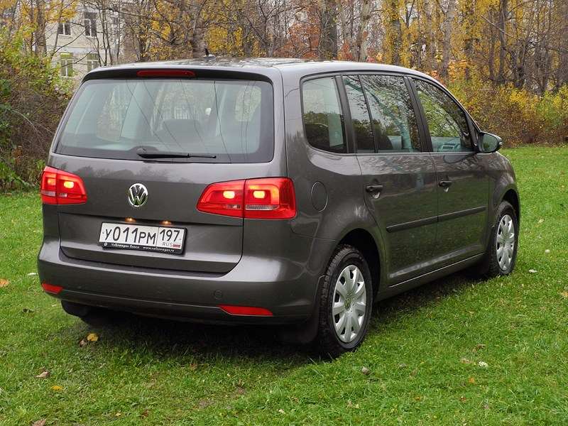 Фото Volkswagen Touran - Кузов VW Touran наилучшим образом соответствует назначению компактвэна