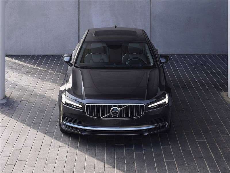 Фото Volvo S90 - Volvo S90 2020 вид спереди