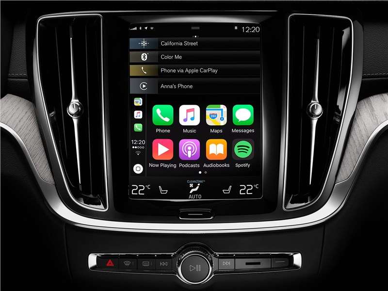 Фото Volvo V60 Cross Country - Мультимедийный центр Sensus совместим с Apple CarPlay и Android Auto