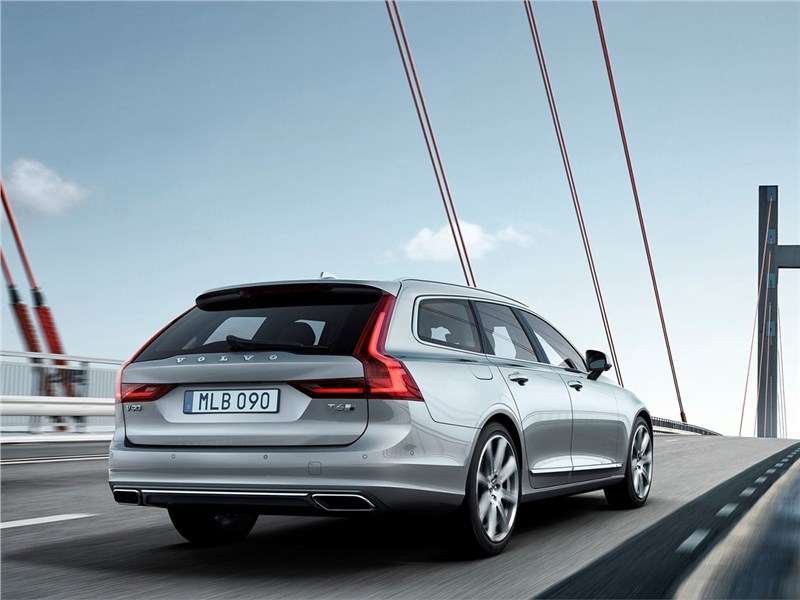 Фото Volvo V90 - Volvo V90 Estate 2017 вид сзади