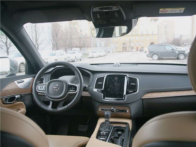 Фото Volvo XC90 - Эргономика образцовая