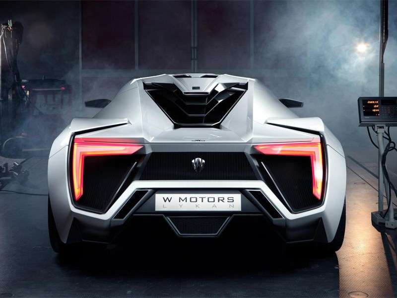 Фото W Motors Lykan Hypersport - W Motors Lykan Hypersport 2013 вид сзади